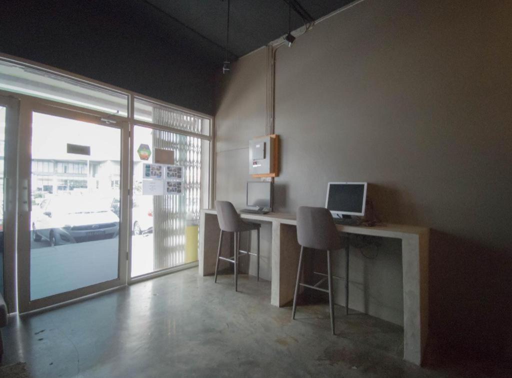 柯佩特尔经济酒店 古晋 外观 照片