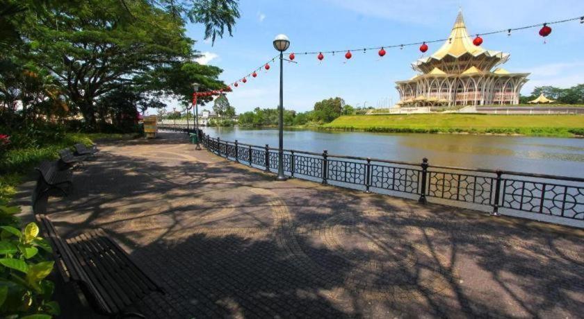 柯佩特尔经济酒店 古晋 外观 照片
